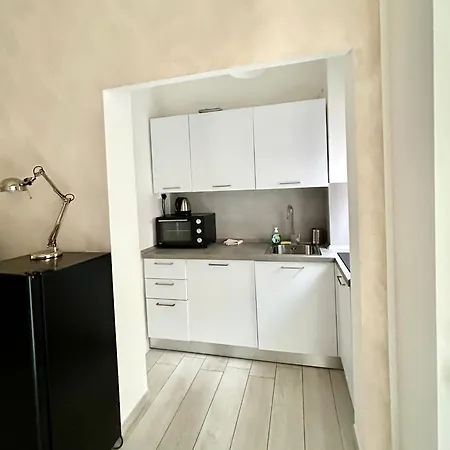 Lovely 2 With Small Garden Milano
