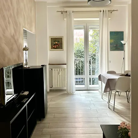 Lovely 2 With Small Garden Daire Milano