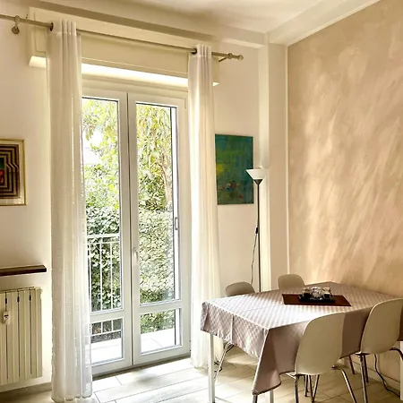 Lovely 2 With Small Garden Milano